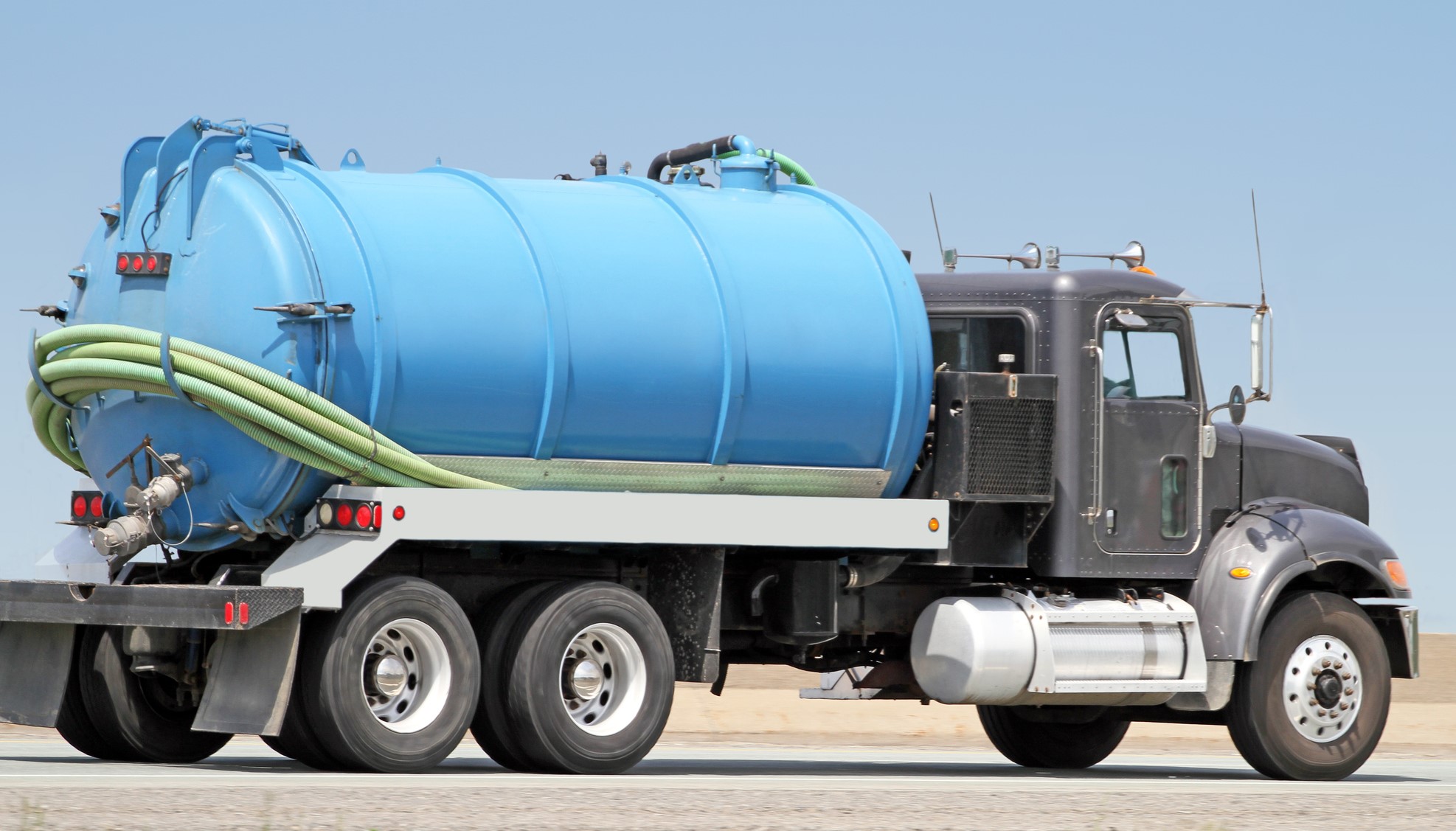 Septic Tank Pumper Truck