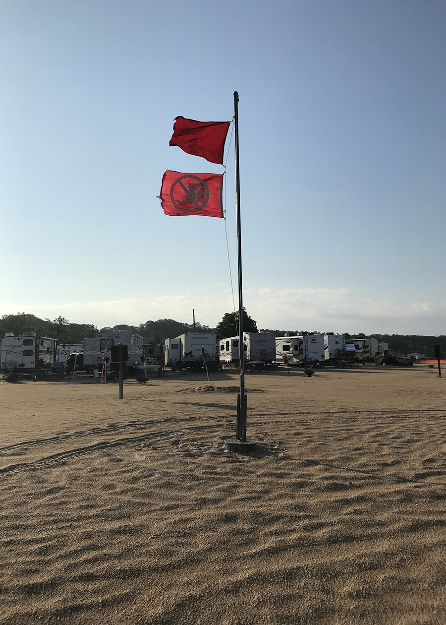 DNR to Great Lakes beachgoers Double red flags mean don’t go in water